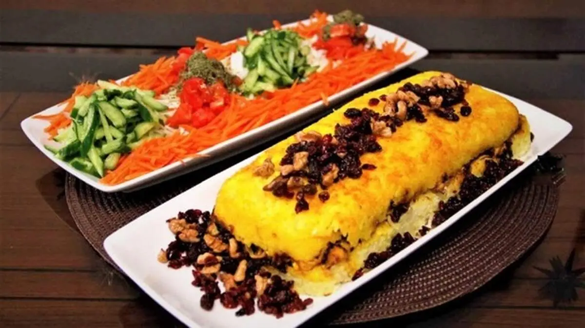 طرز تهیه ته چین کشمش و لپه سمنانی