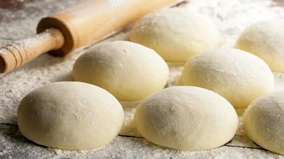 طرز تهیه خمیر پیتزای عالی در خانه