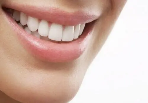نسخه طب سنتی برای جرم گیری دندان در خانه