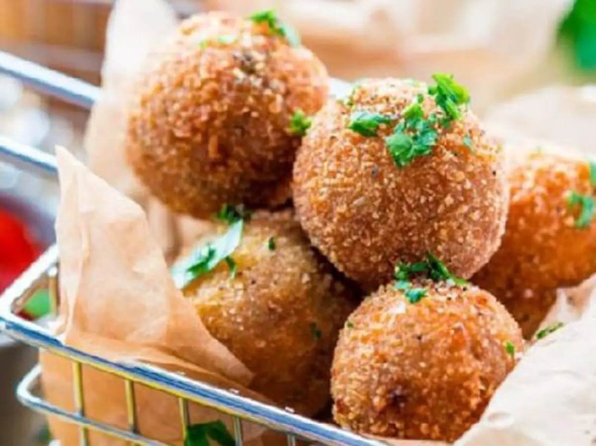 طرز تهیه کراکت قارچ و کرفس + فیلم