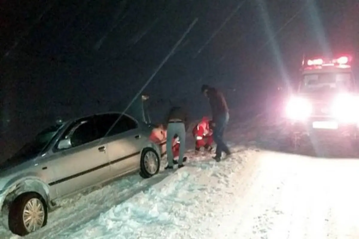 «برف» آزادراه تهران_ شمال را مسدود کرد