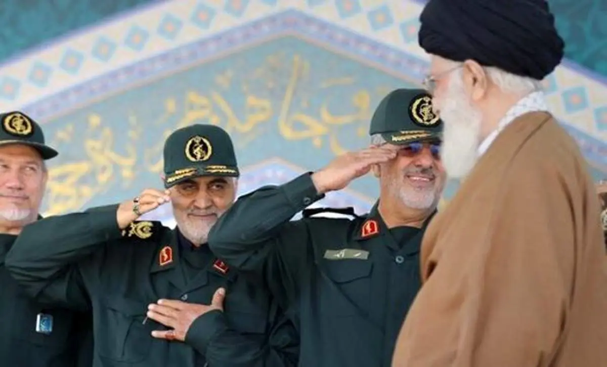 پوستر معنادار سایت رهبر انقلاب درباره سردار سلیمانی