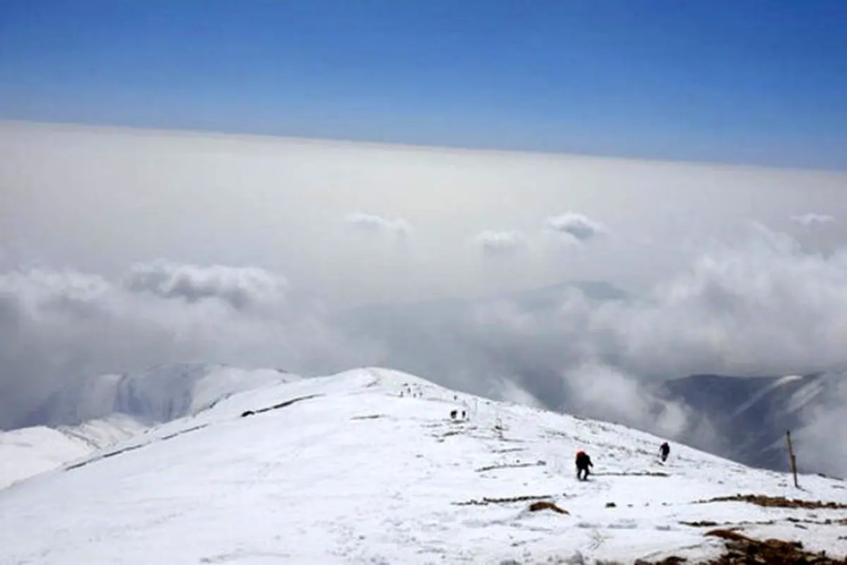 شدت آلودگی هوای تهران از بالای قله واریش  + فیلم