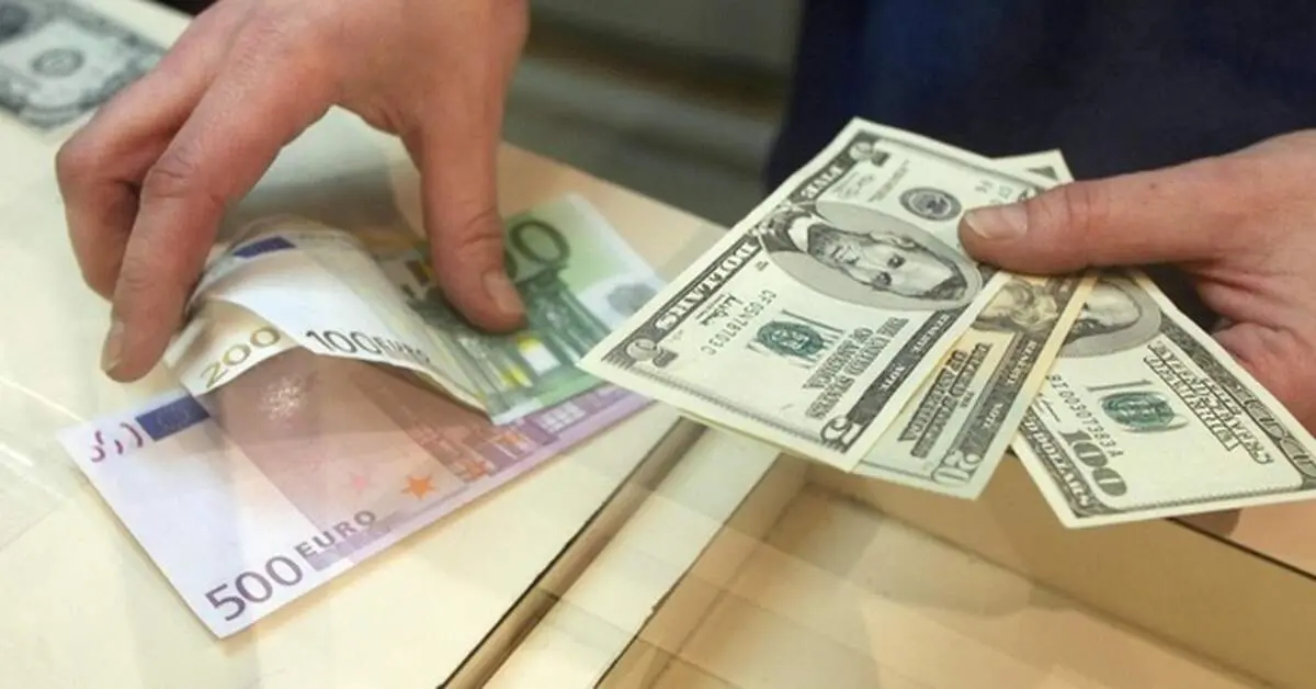 قیمت دلار و یورو امروز یکشنبه ۱۴ دی‌