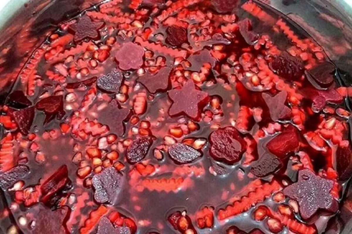 طرز تهیه ترشی انار و لبو