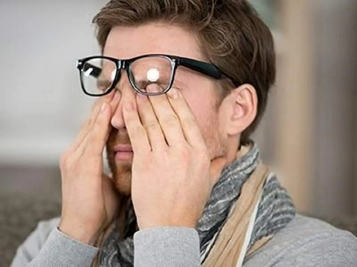 آسیب های ناشی از مالیدن چشم