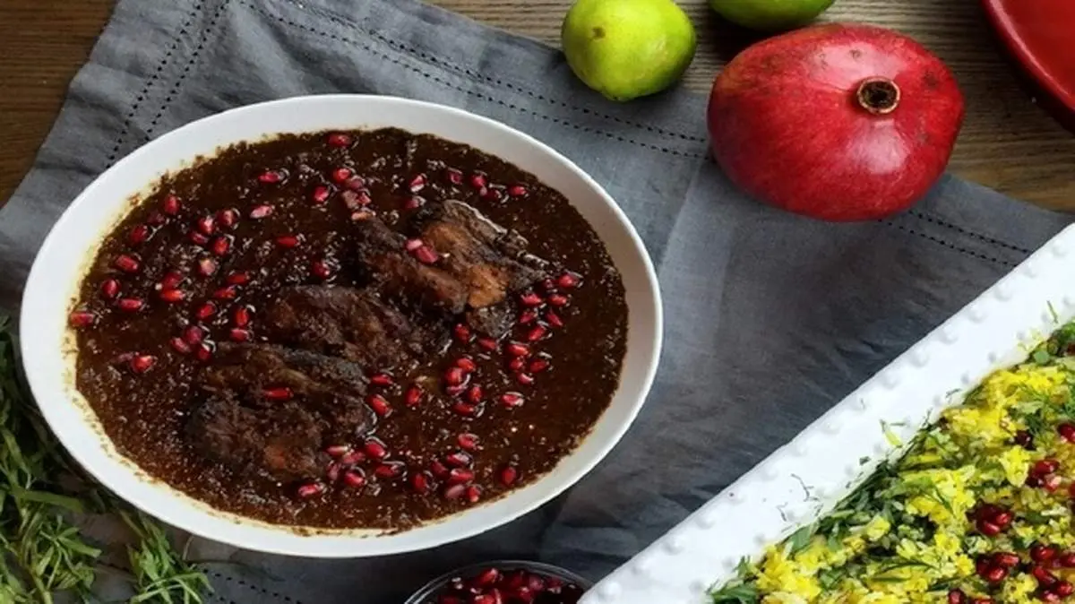 طرز تهیه خورش فسنجان مجلسی و خوشمزه