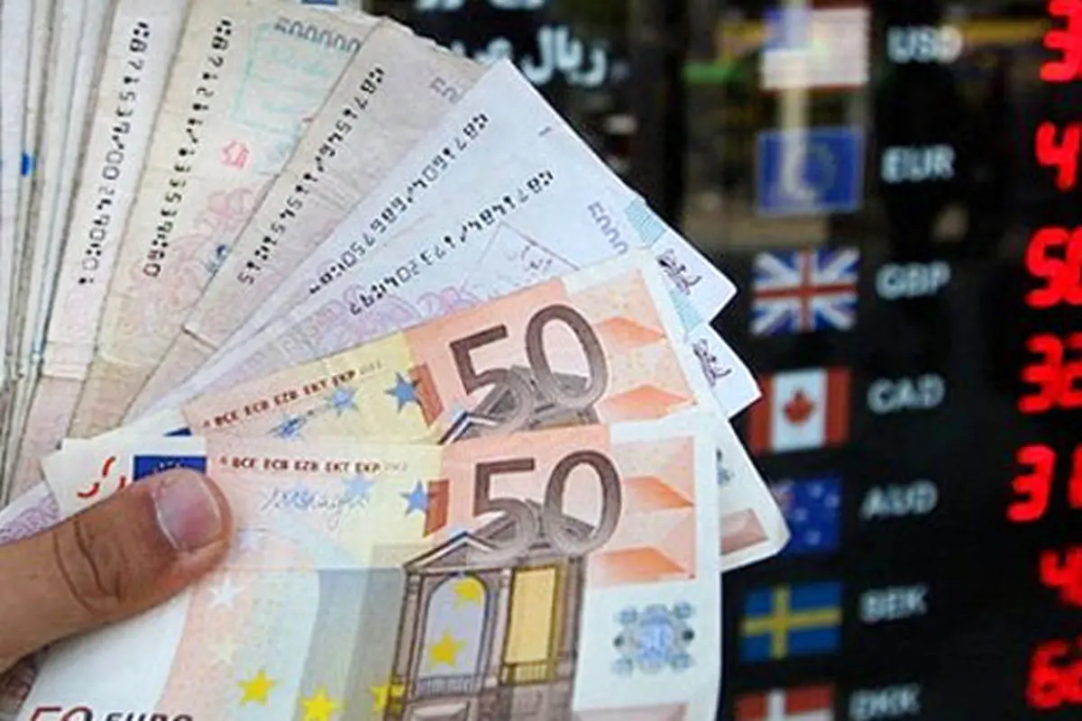 صرافی ملی نرخ دلار و یورو را گران کرد