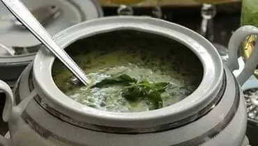 طرز تهیه سوپ اسفناج با رشته