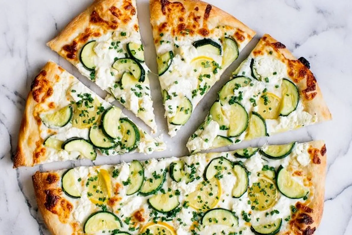 طرز تهیه پیتزا کدو سبز متفاوت و خوشمزه