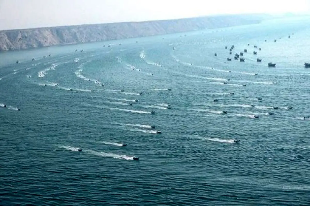 رژه بزرگ نیروی دریایی سپاه دریایی در خلیج فارس +عکس