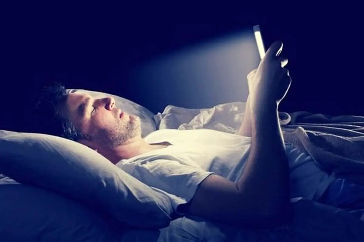 دلایل مهم برای استفاده نکردن از گوشی هوشمند هنگام شب