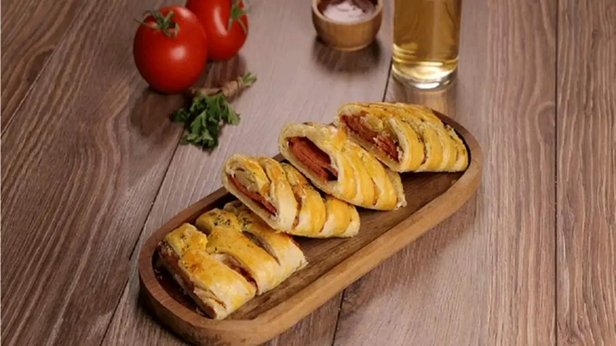 طرز تهیه اشترودل پپرونی خوشمزه در خانه