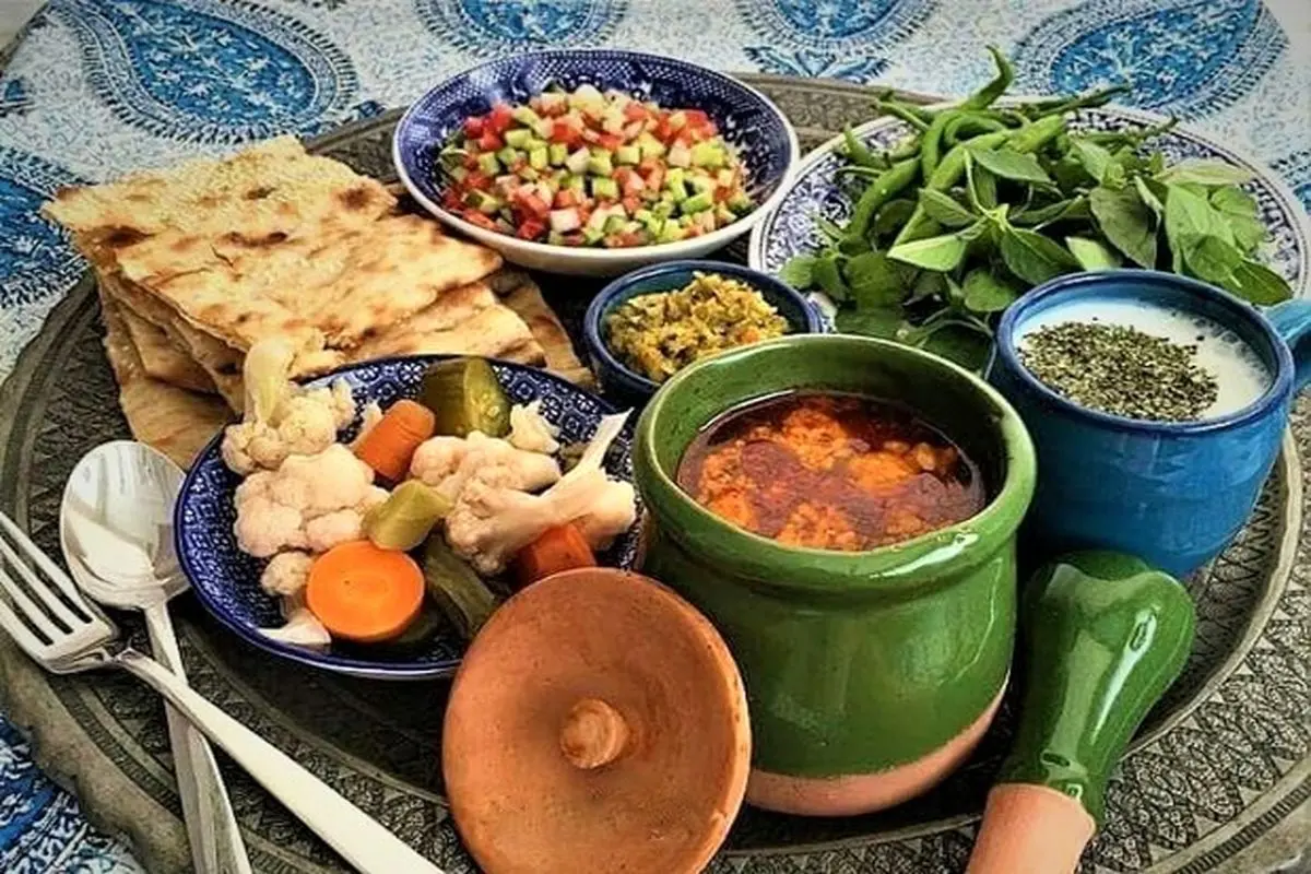 طرز تهیه آبگوشت به و گردو اراکی