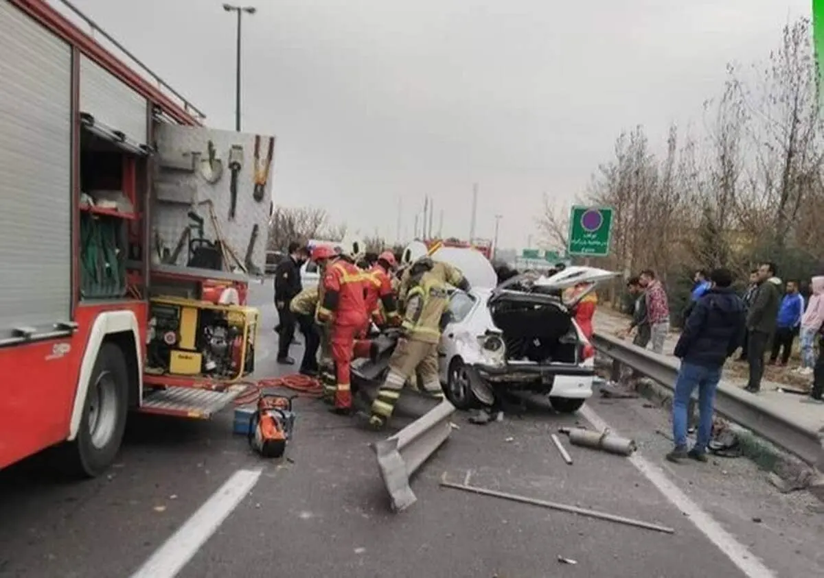 تصادف خونین در بزرگراه یادگار امام/ هر ۲ پای راننده قطع شد