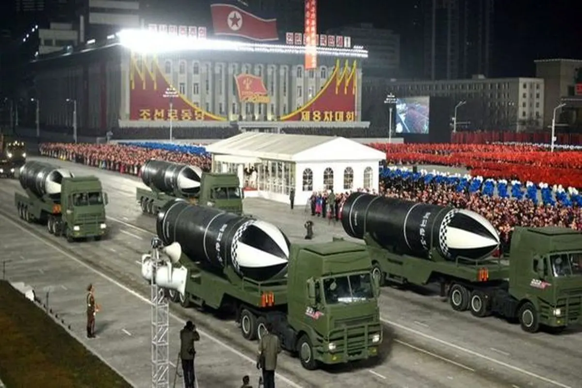 قدرت‌نمایی کره شمالی برای بایدن؛ رونمایی از موشک‌های بالستیک جدید + فیلم