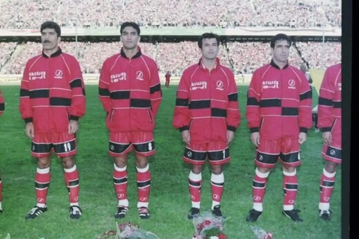 نیمکت عجیب و غریب پرسپولیس+ عکس