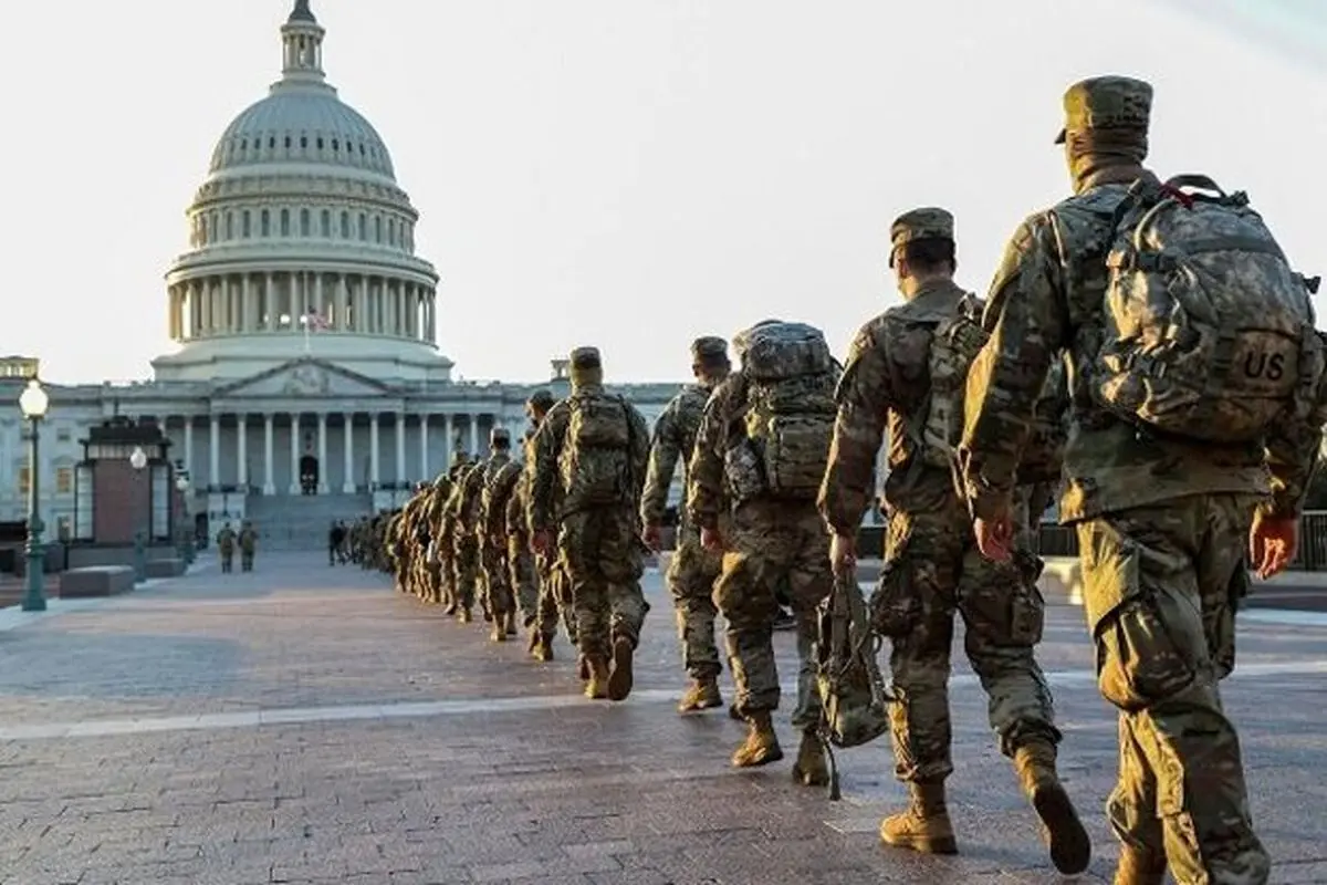 «اف بی آی» سوابق نظامیان اعزامی به واشنگتن را بررسی می کند