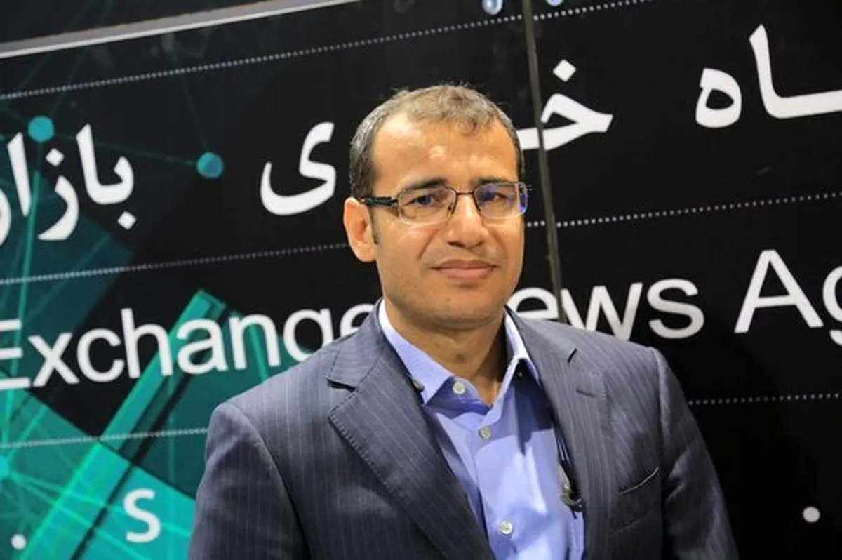تجمع سهامداران معترض مقابل بورس تهران