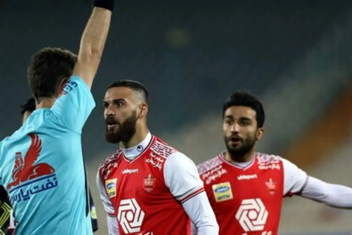 عذرخواهی آقای داور از پرسپولیسی‌ها به خاطر پنالتی جنجالی