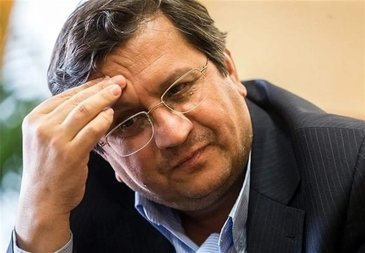 همتی: اگر ما نبودیم، دلار ۵۰ هزار تومان و تورم ۱۵۰ درصد میشد