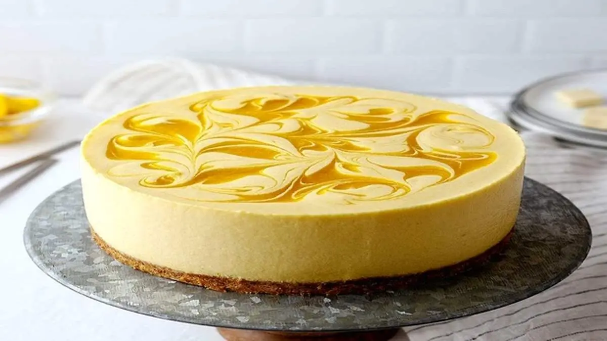 طرز تهیه چیزکیک موز و ژله یخچالی