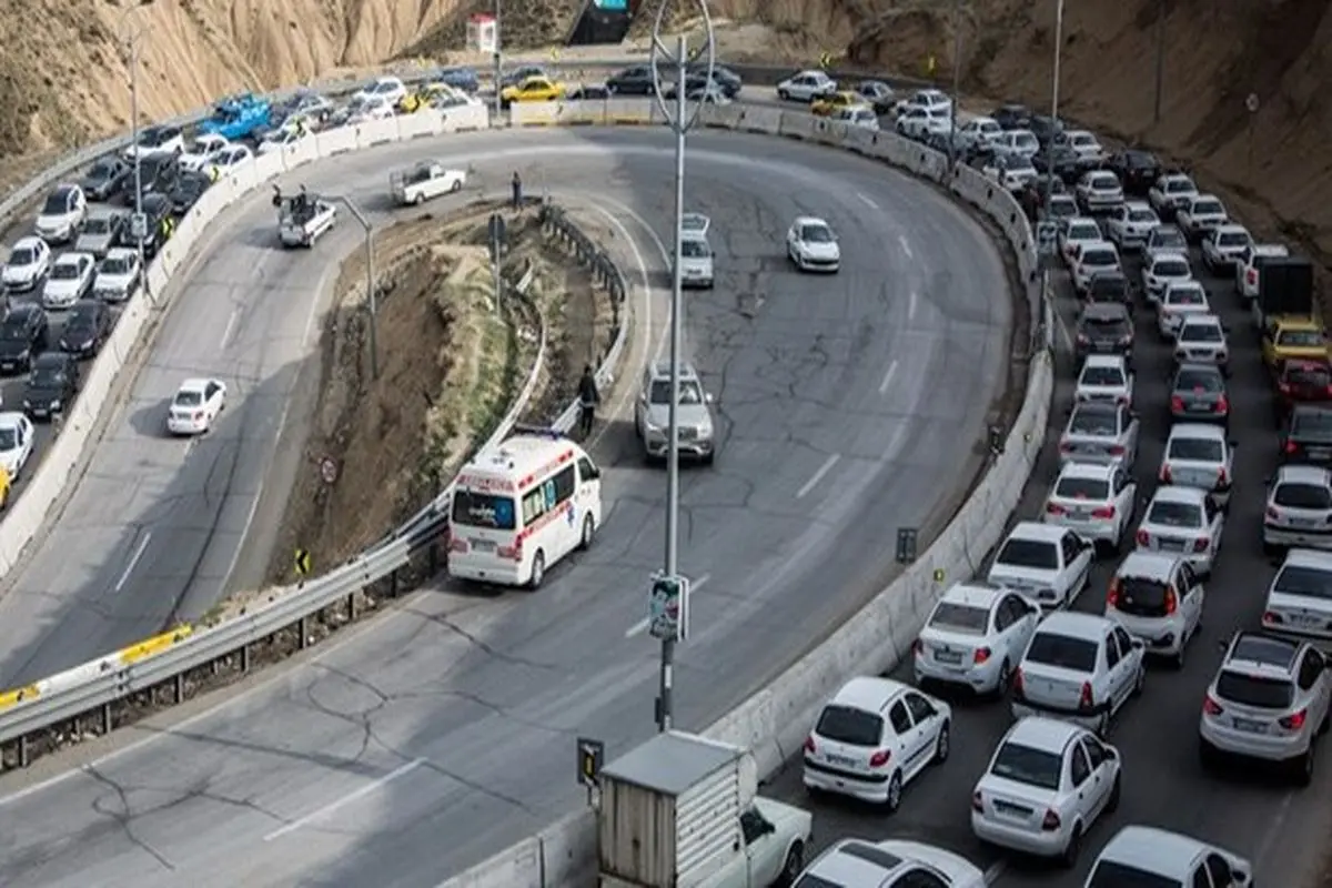 ترافیک سنگین در هراز و کندوان و تردد پرحجم خودرو در جاده فشم/ محور چالوس فردا مسدود است