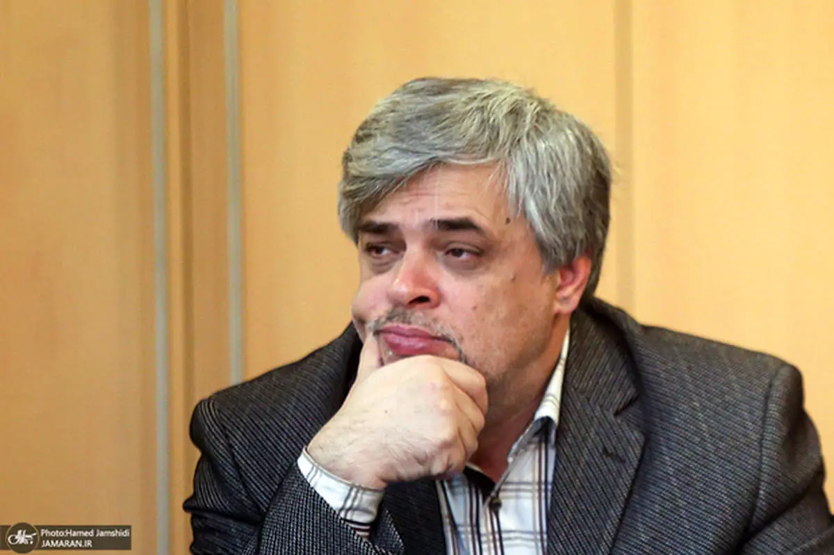 حمایت محمد مهاجری از رییس جمهور نظامی