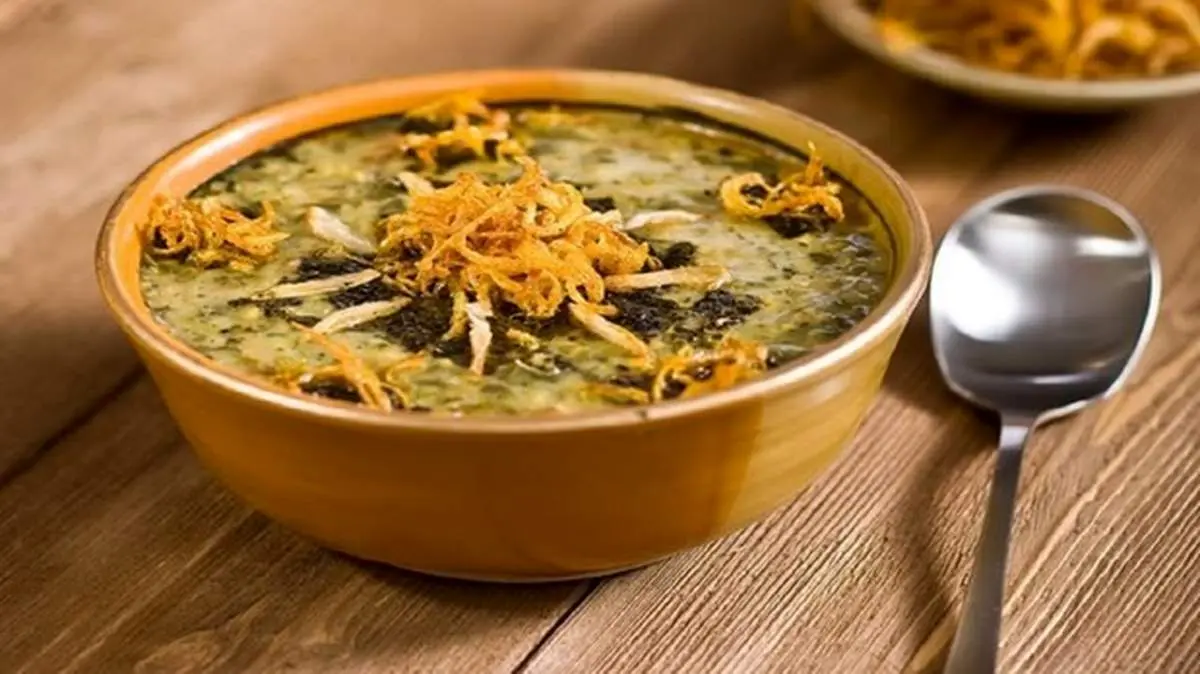 طرز تهیه آش ترخینه به سادهترین روش