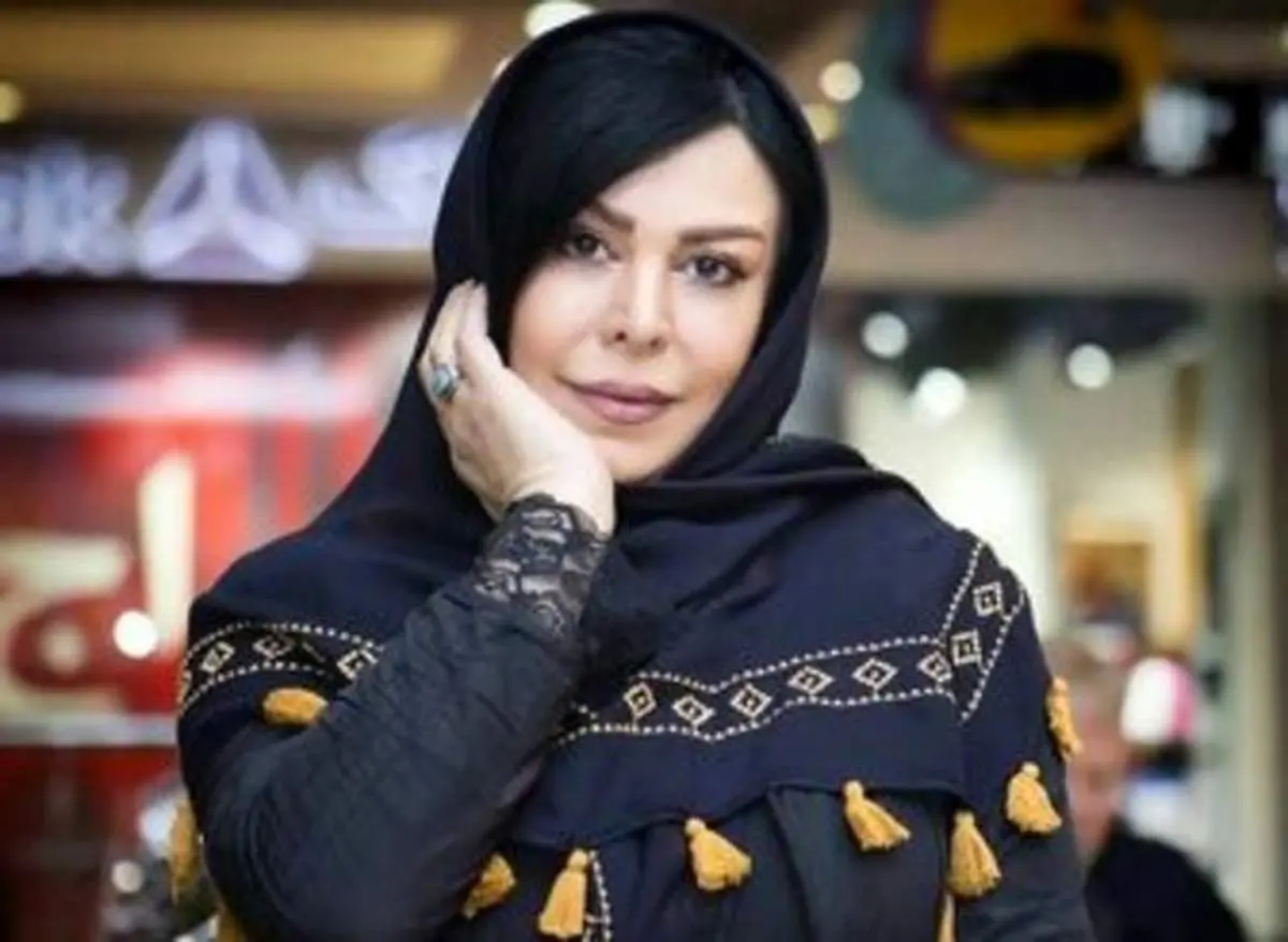تیپ شاد و رنگ رنگی «فلور نظری»+ عکس