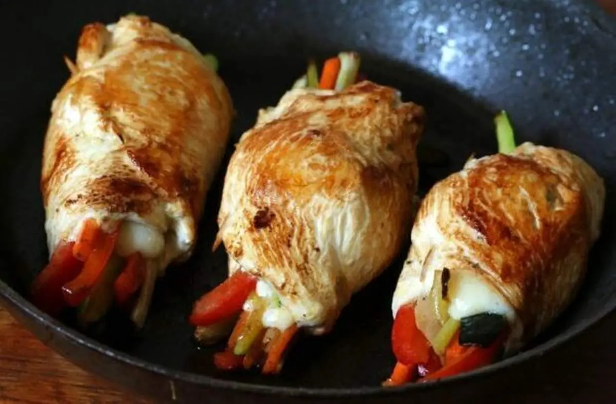 طرز تهیه دلمه مرغ با پنیر، غذای خوشمزه و عالی