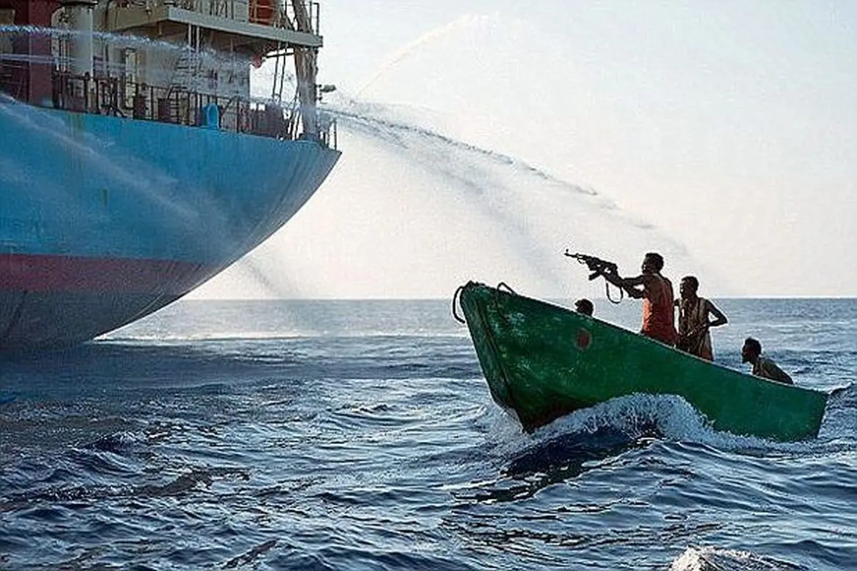 ۲ سرنشین کشتی ترکیه ای در سواحل نیجریه کشته و ۱۵تن ربوده شدند