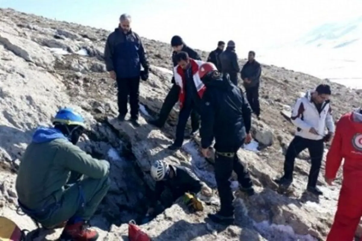 یکی از اجساد ۳ گمشده در غار بابا احمد چالدران کشف شد
