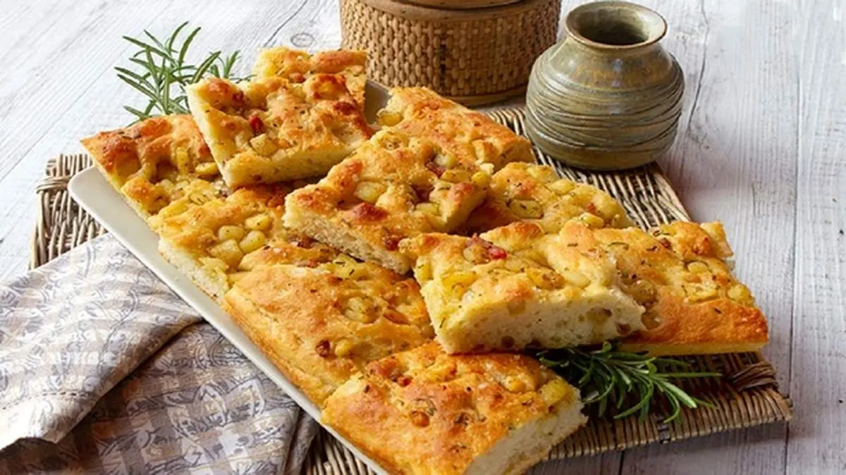 طرز تهیه نان سنتی ایتالیایی فوکاچیا