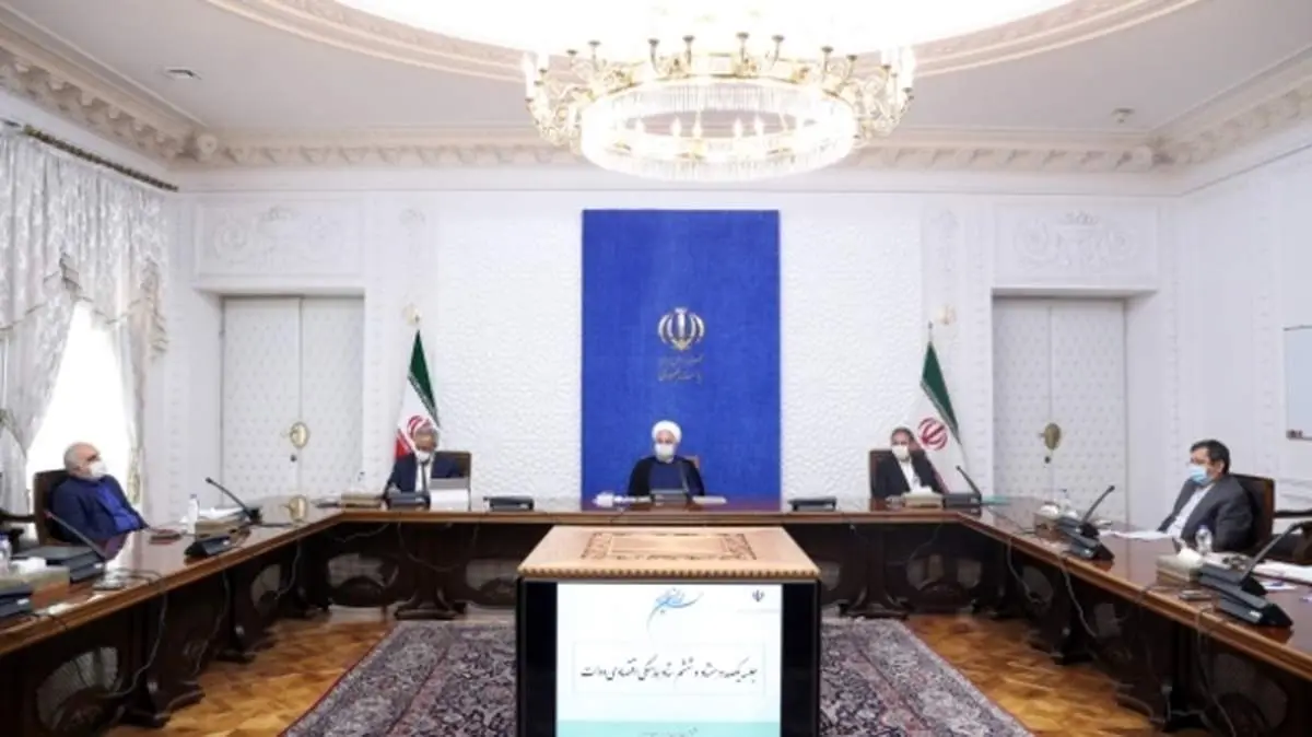 روحانی: تأمین ارز کالاهای اساسی و دارو بیوقفه ادامه مییابد/ گزارش بانک مرکزی از بازار ارز و کالا و اتخاذ تصمیمات ضدتورمی