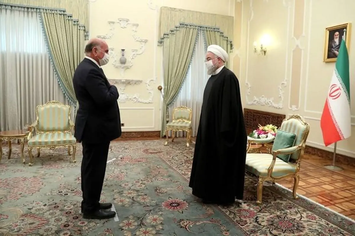 رعایت فاصله اجتماعی در دیدار روحانی و وزیر خارجه عراق+ عکس
