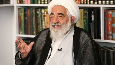 اقامه نماز سید حسن خمینی بر پیکر آیت الله جلالی +عکس