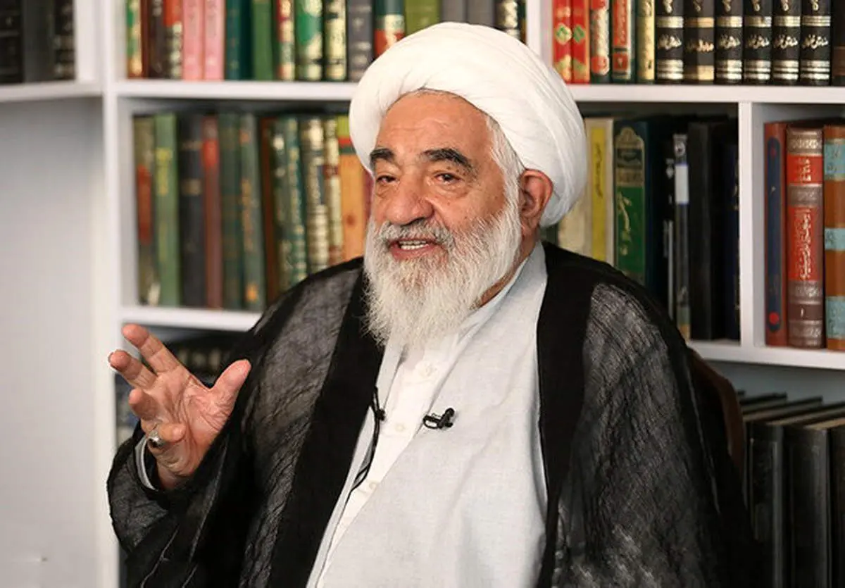 اقامه نماز سید حسن خمینی بر پیکر آیت الله جلالی +عکس