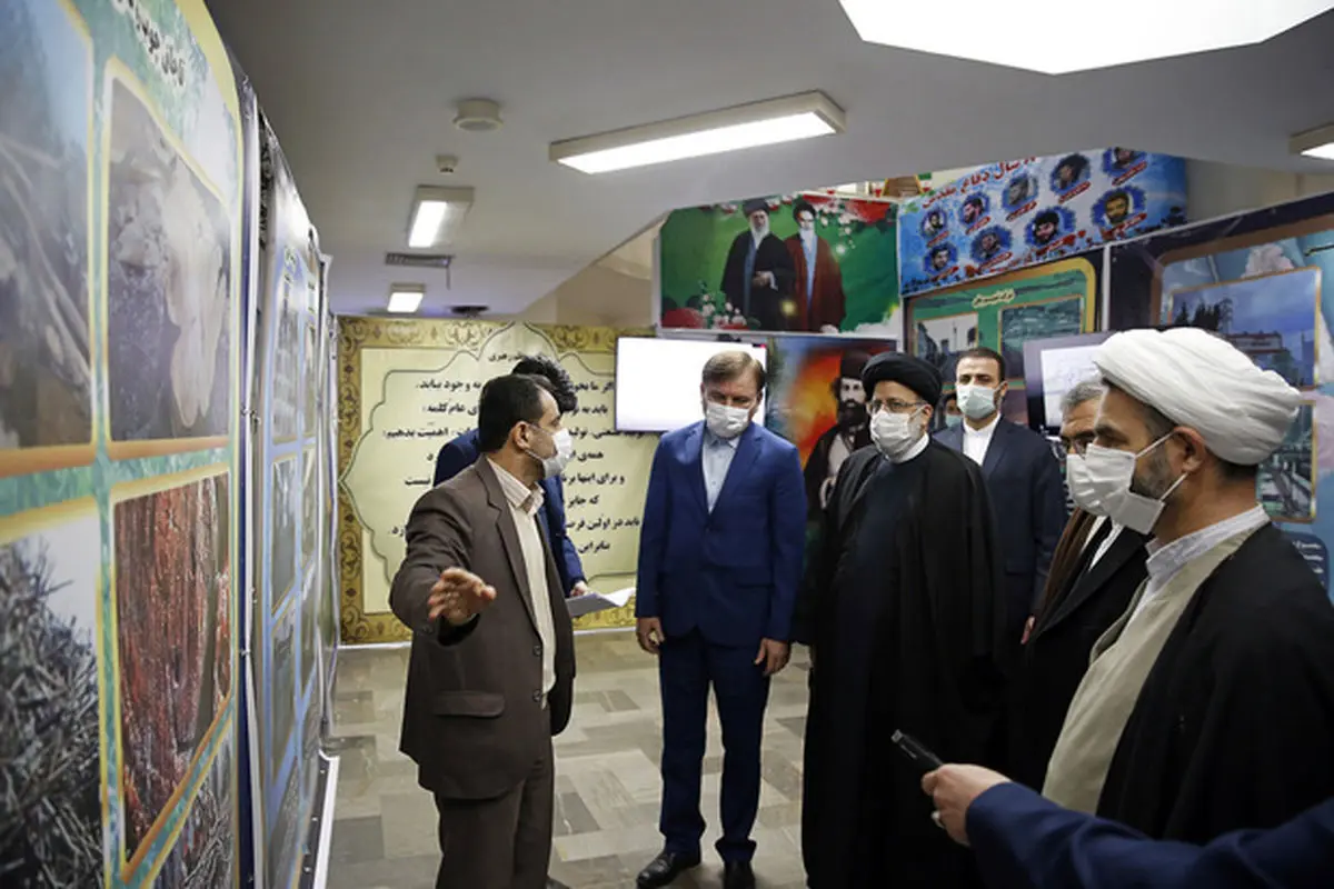 رئیسی: در برخورد با تخلفاتی که از ناحیه افراد نامدار سر میزند، هیچ رحمی نباید داشت
