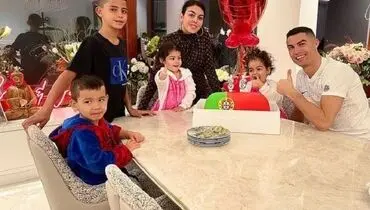 حرف‌های رونالدو در جشن تولد ۳۶سالگی + عکس