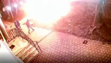 انفجار «بی ام و» پس از برخورد با تیر چراغ برق+فیلم