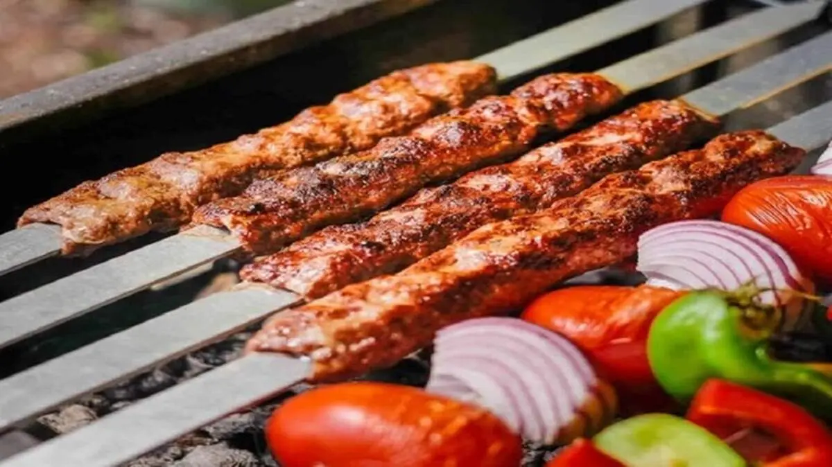 طرز تهیه کباب کوبیده ارزان و خوشمزه با سویا