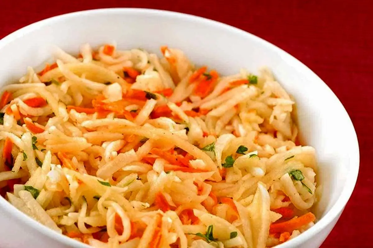 طرز تهیه سالاد شلغم ترکیهای بسیار خاص