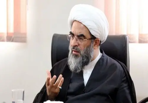 ​حلقه اتصال سنت و انقلاب؛ بازخوانی یک قرن تحول در حوزه علمیه قم