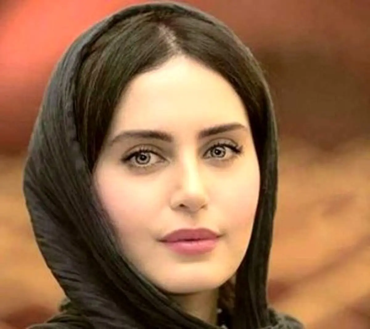 الناز شاکردوست و دختر کولی +عکس