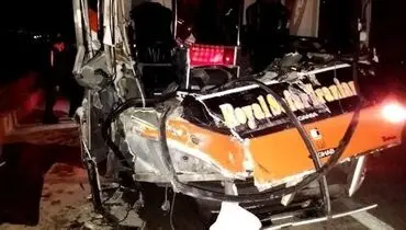 واژگونی اتوبوس در جاده قم/ ۱۵ نفر مصدوم شدند