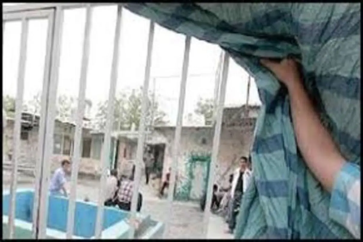شکنجه معتادان در یک کمپ در شیراز+فیلم