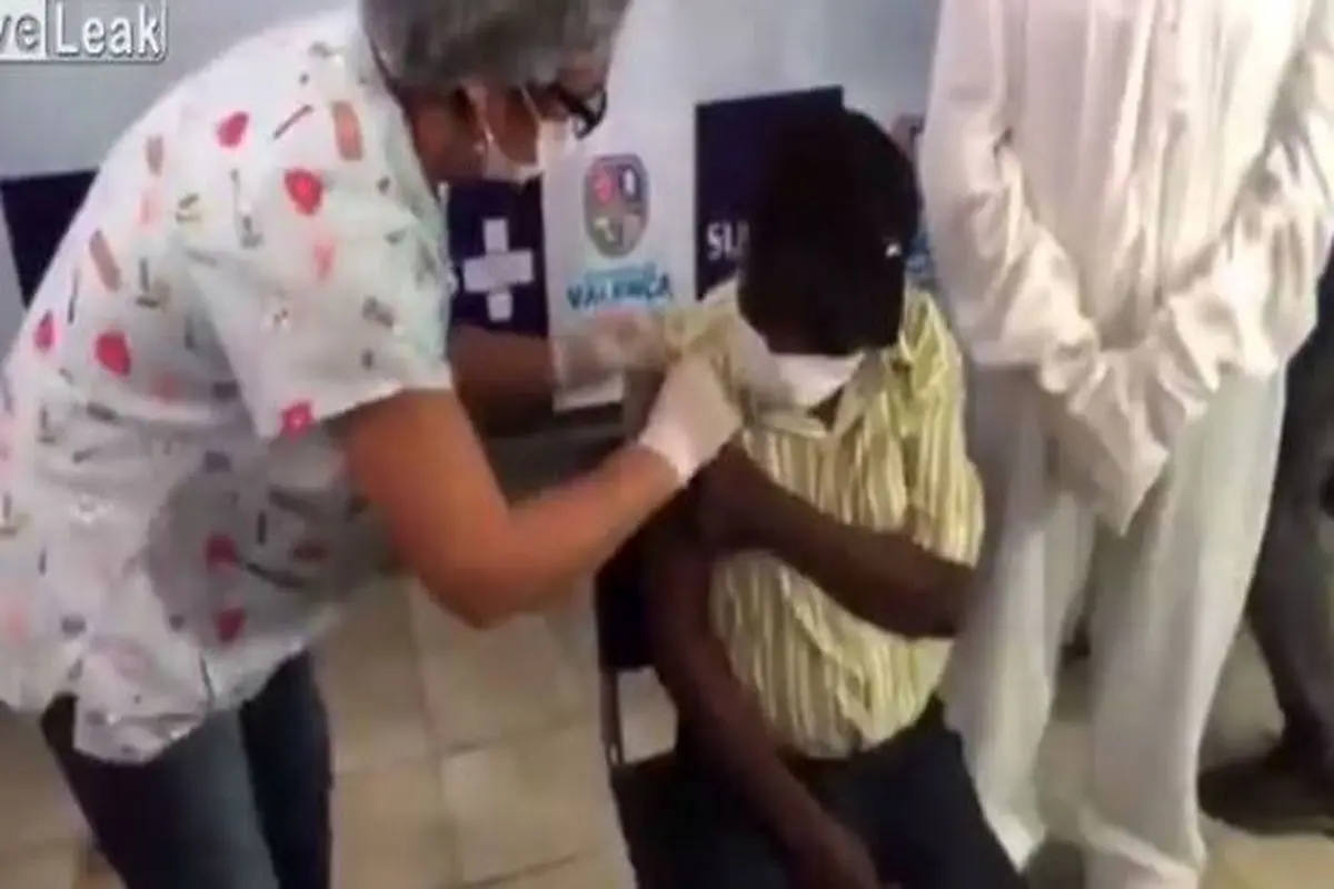 ترس مرد ۱۰۱ ساله از واکسن کرونا! +فیلم