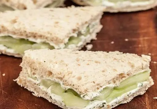 طرز تهیه ساندویچ مرغ رژیمی و سالم
