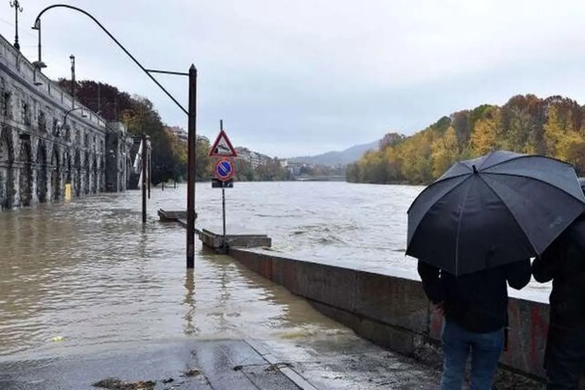 طغیان رودخانه، شهر سنت فرانسه را زیر آب برد